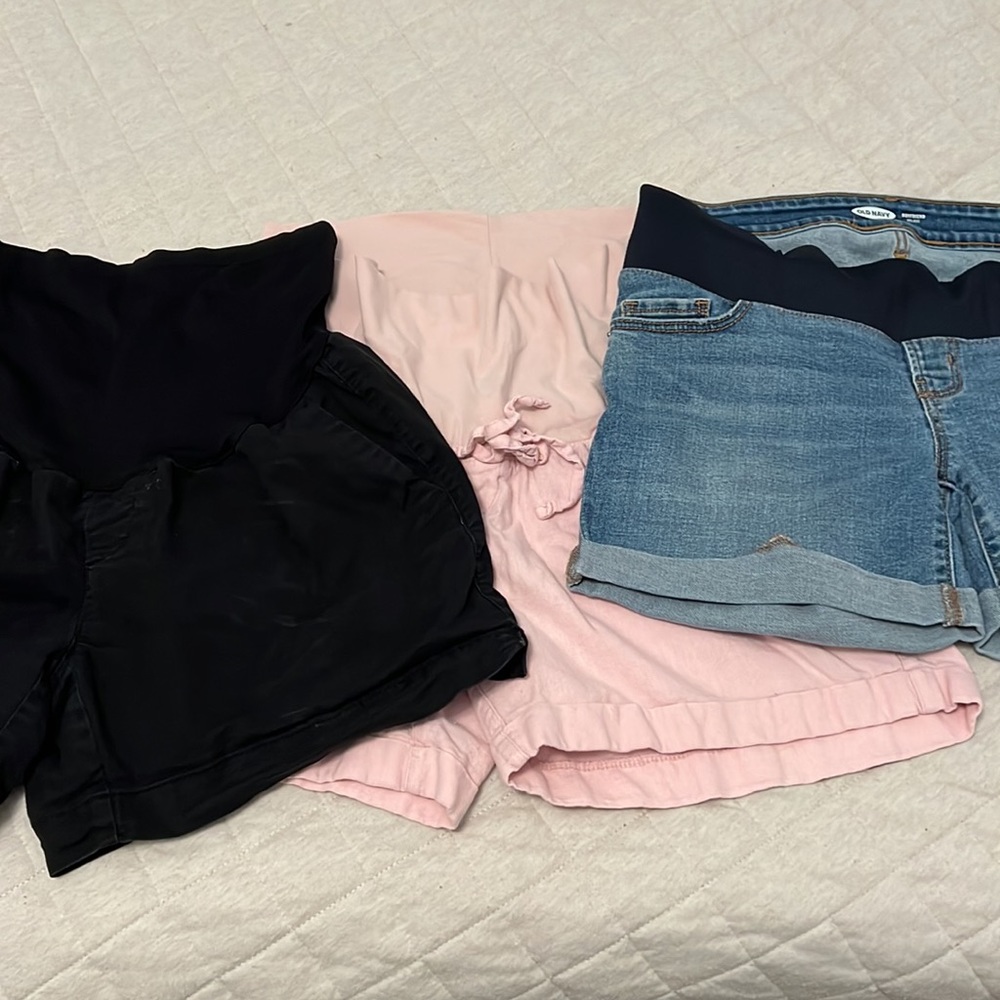Maternity shorts bundle